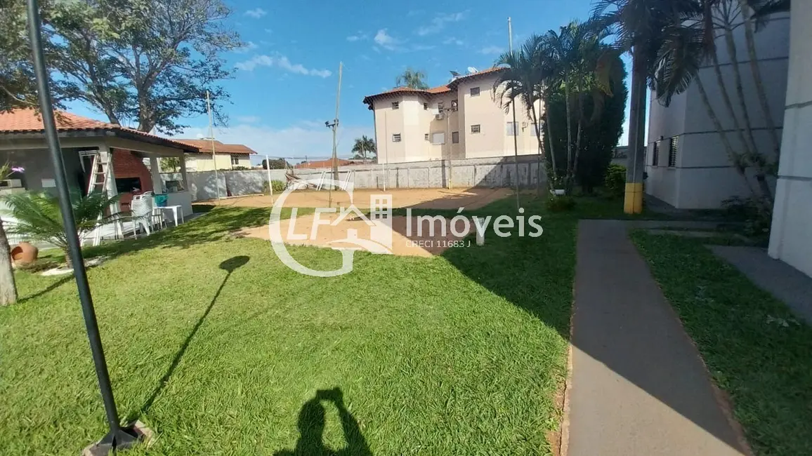 Foto 3 de Apartamento com 3 quartos para alugar, 60m2 em Tiradentes, Campo Grande - MS