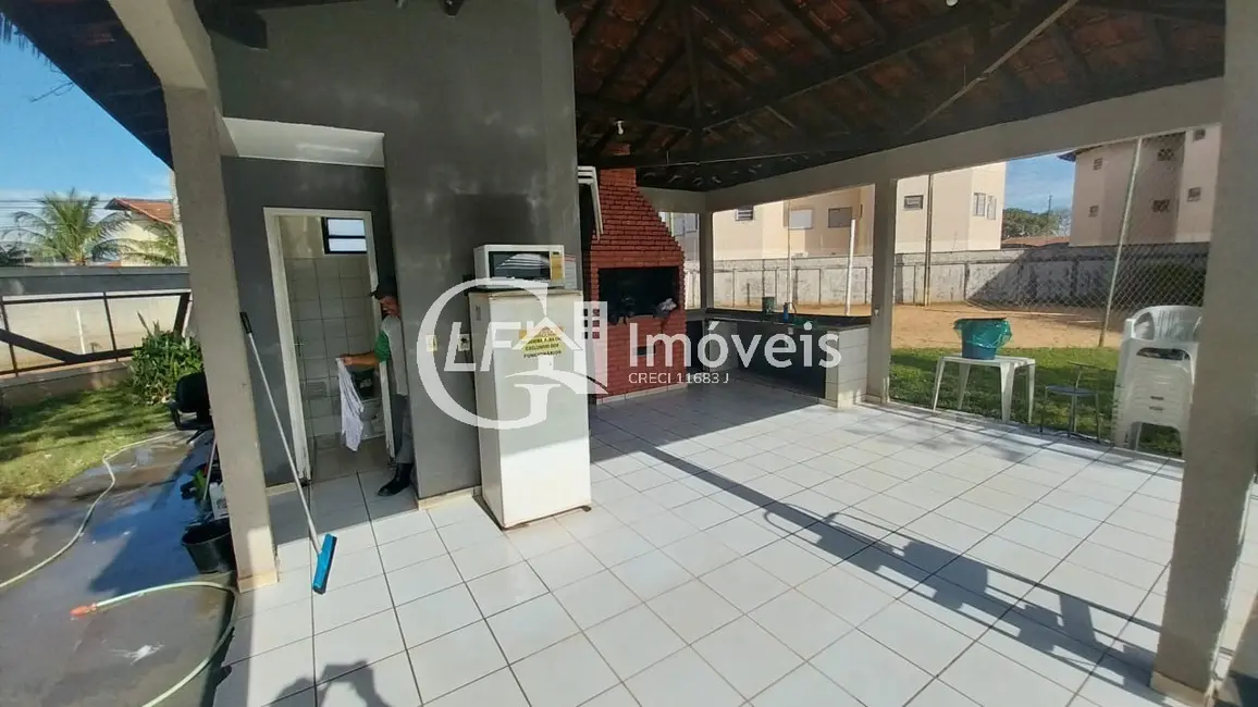 Foto 2 de Apartamento com 3 quartos para alugar, 60m2 em Tiradentes, Campo Grande - MS