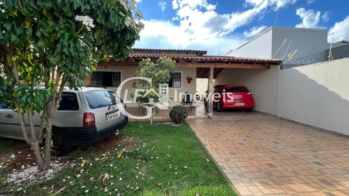 Casa com 2 quartos à venda, 240m2 em Jardim Jacy, Campo Grande - MS - imagem 3 Foto 3 de Casa com 2 quartos à venda, 240m2 em Jardim Jacy, Campo Grande - MS