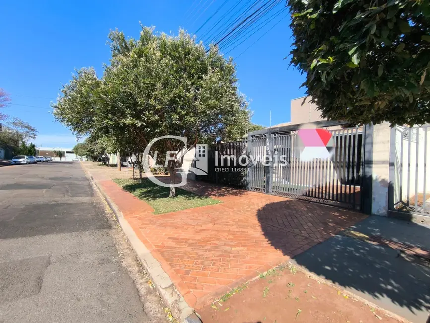 Casa com 4 quartos à venda, 210m2 em Jardim dos Estados, Campo Grande - MS - imagem 2 Foto 2 de Casa com 4 quartos à venda, 210m2 em Jardim dos Estados, Campo Grande - MS