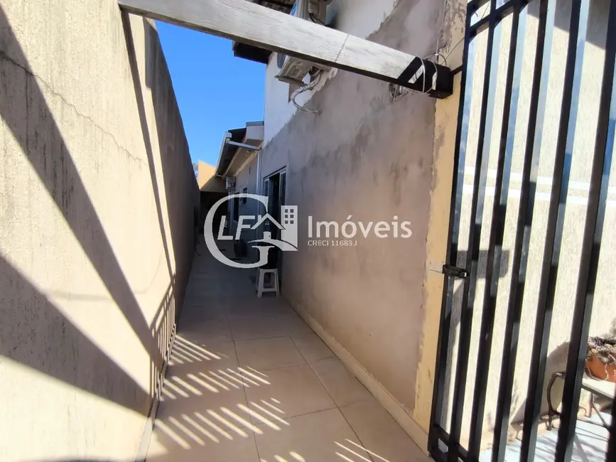 Casa com 4 quartos à venda, 210m2 em Jardim dos Estados, Campo Grande - MS - imagem 8 Foto 8 de Casa com 4 quartos à venda, 210m2 em Jardim dos Estados, Campo Grande - MS