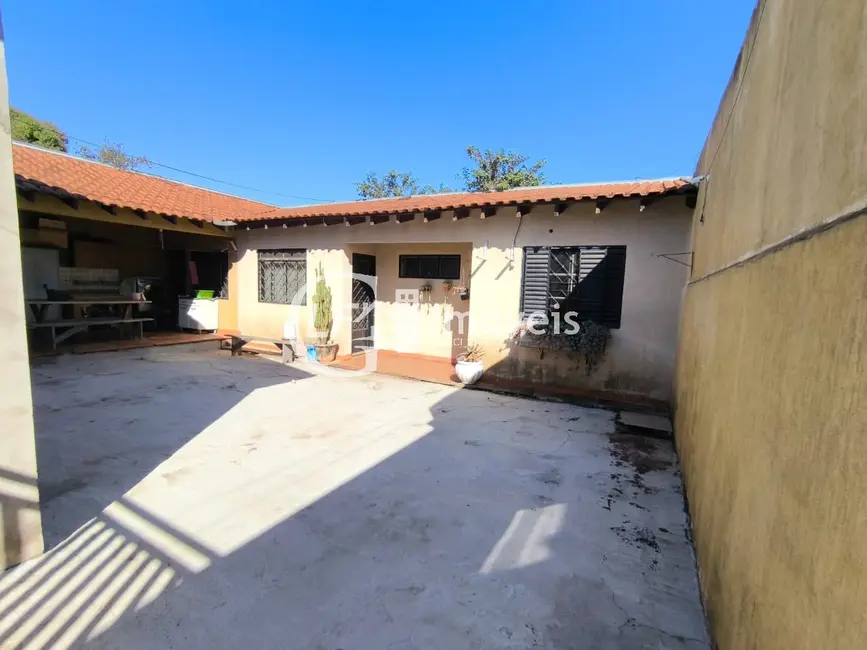 Casa com 4 quartos à venda, 210m2 em Jardim dos Estados, Campo Grande - MS - imagem 6 Foto 6 de Casa com 4 quartos à venda, 210m2 em Jardim dos Estados, Campo Grande - MS