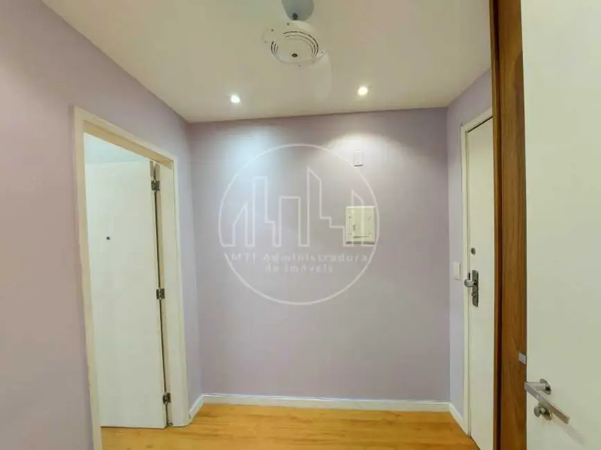 Foto 2 de Sala Comercial para alugar, 30m2 em Rio De Janeiro - RJ