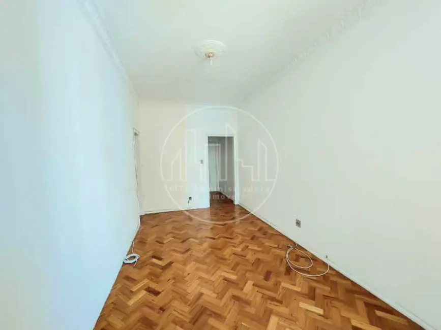 Foto 3 de Apartamento com 2 quartos para alugar, 68m2 em Rio De Janeiro - RJ