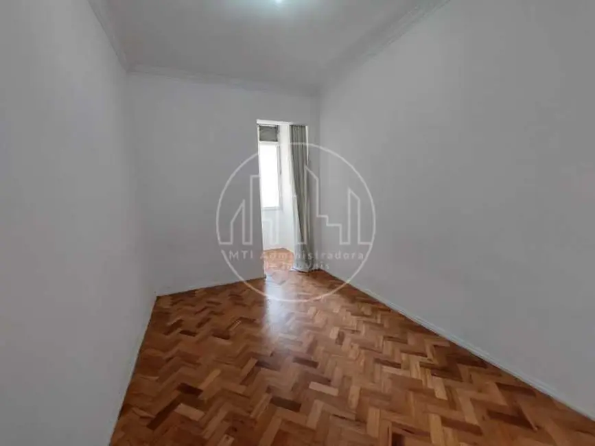Foto 9 de Apartamento com 2 quartos para alugar, 68m2 em Rio De Janeiro - RJ