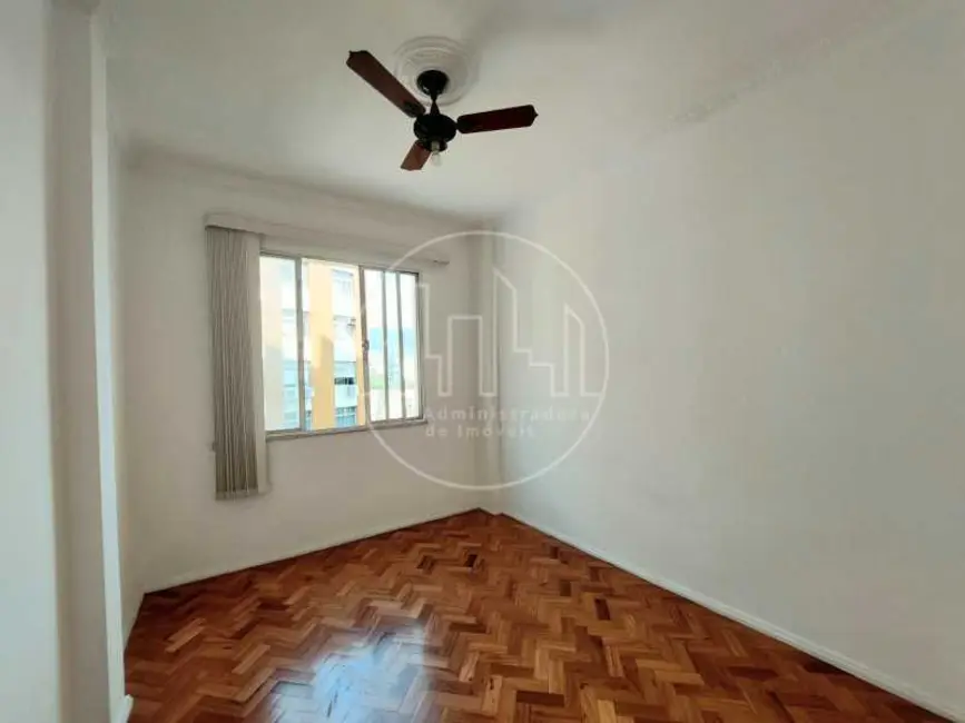 Foto 8 de Apartamento com 2 quartos para alugar, 68m2 em Rio De Janeiro - RJ
