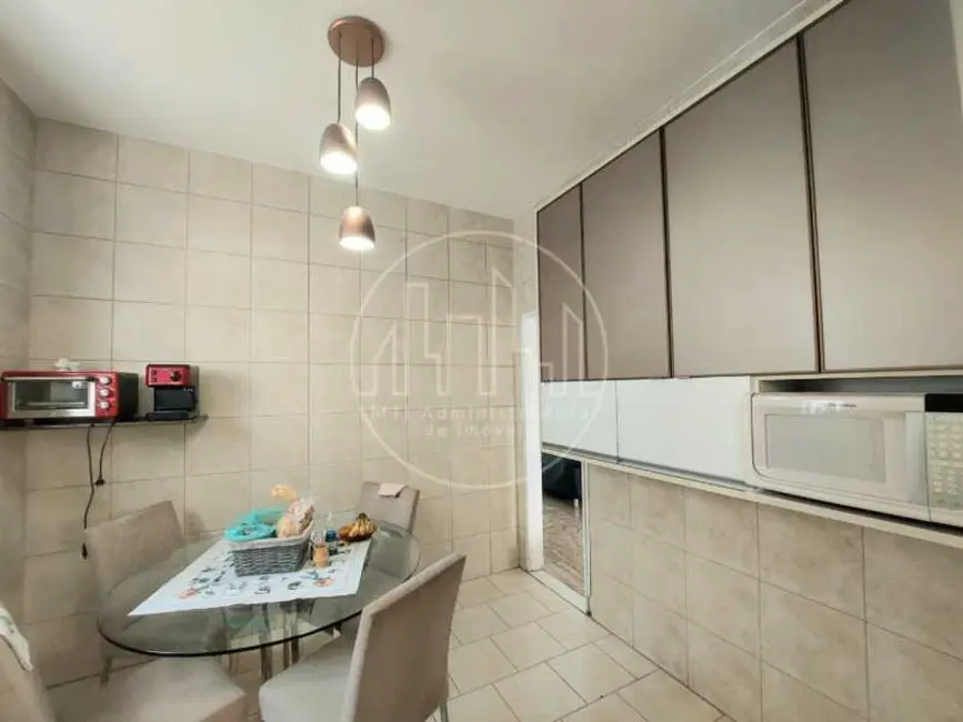 Casa com 4 quartos à venda, 208m2 em Rio De Janeiro - RJ - imagem 8 Foto 8 de Casa com 4 quartos à venda, 208m2 em Rio De Janeiro - RJ