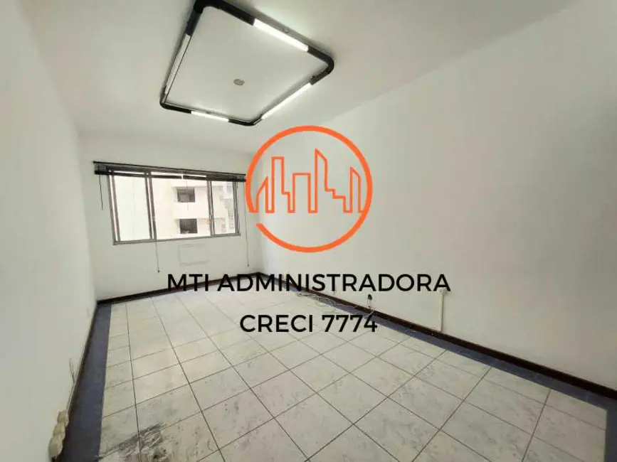 Sala Comercial para alugar, 30m2 em Rio De Janeiro - RJ - imagem 3 Foto 3 de Sala Comercial para alugar, 30m2 em Rio De Janeiro - RJ