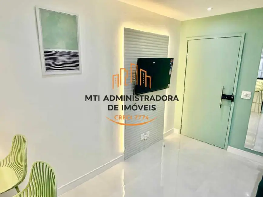 Apartamento com 1 quarto à venda, 32m2 em Rio De Janeiro - RJ - imagem 1 Foto 1 de Apartamento com 1 quarto à venda, 32m2 em Rio De Janeiro - RJ