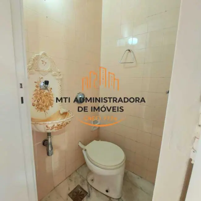 Apartamento com 3 quartos para alugar, 80m2 em Rio De Janeiro - RJ - imagem 3 Foto 3 de Apartamento com 3 quartos para alugar, 80m2 em Rio De Janeiro - RJ