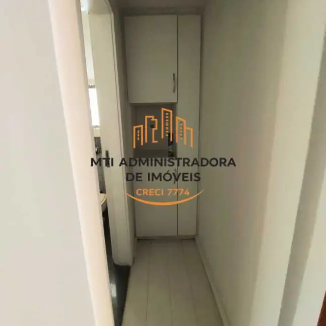 Sala Comercial à venda, 90m2 em Rio De Janeiro - RJ - imagem 5 Foto 5 de Sala Comercial à venda, 90m2 em Rio De Janeiro - RJ