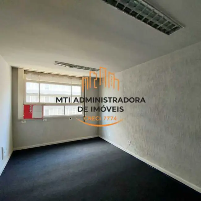 Sala Comercial à venda, 90m2 em Rio De Janeiro - RJ - imagem 9 Foto 9 de Sala Comercial à venda, 90m2 em Rio De Janeiro - RJ