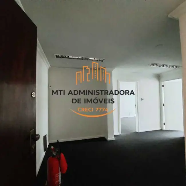 Sala Comercial à venda, 90m2 em Rio De Janeiro - RJ - imagem 1 Foto 1 de Sala Comercial à venda, 90m2 em Rio De Janeiro - RJ