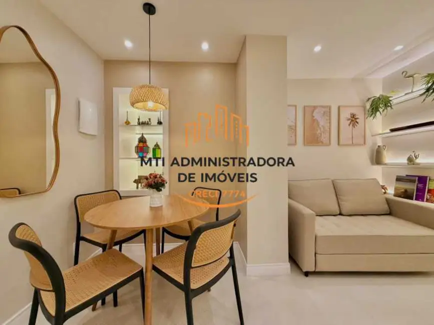 Foto 2 de Apartamento com 1 quarto à venda, 40m2 em Rio De Janeiro - RJ
