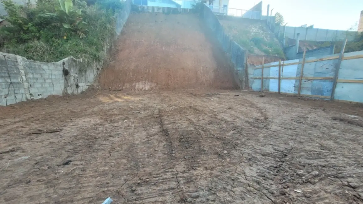 Terreno / Lote à venda, 360m2 em Praia da Baleia, Serra - ES - imagem 4 Foto 4 de Terreno / Lote à venda, 360m2 em Praia da Baleia, Serra - ES