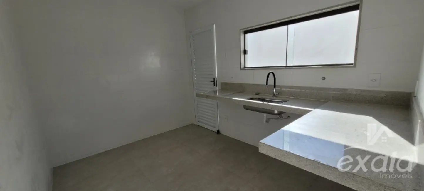 Foto 2 de Casa com 3 quartos à venda, 132m2 em Colina de Laranjeiras, Serra - ES