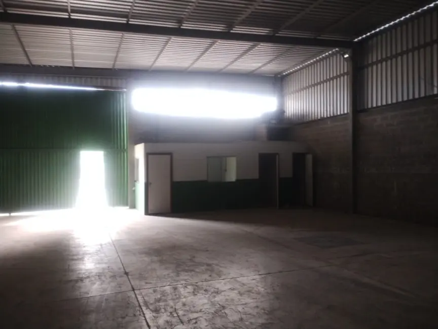 Foto 9 de Armazém / Galpão para alugar, 280m2 em Alterosas, Serra - ES