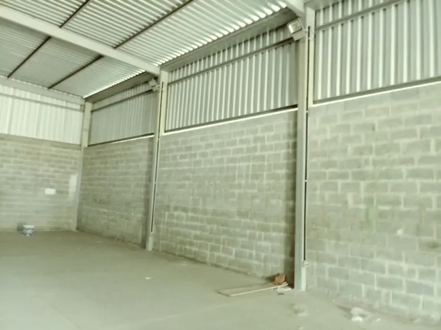 Foto 6 de Armazém / Galpão para alugar, 280m2 em Alterosas, Serra - ES