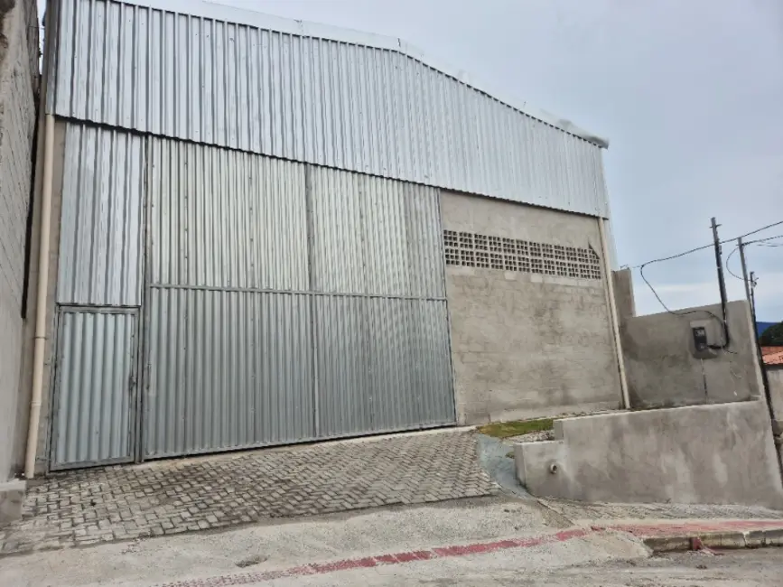 Foto 2 de Armazém / Galpão para alugar, 280m2 em Alterosas, Serra - ES