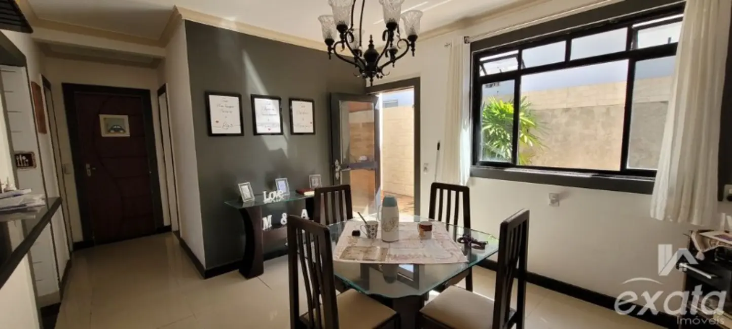 Casa com 4 quartos à venda, 220m2 em São Francisco, Serra - ES - imagem 7 Foto 7 de Casa com 4 quartos à venda, 220m2 em São Francisco, Serra - ES