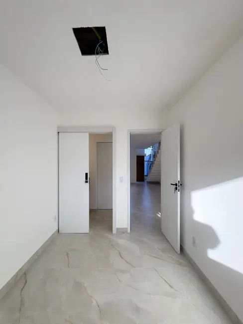 Casa com 3 quartos à venda, 125m2 em Portal de Jacaraípe, Serra - ES - imagem 5 Foto 5 de Casa com 3 quartos à venda, 125m2 em Portal de Jacaraípe, Serra - ES