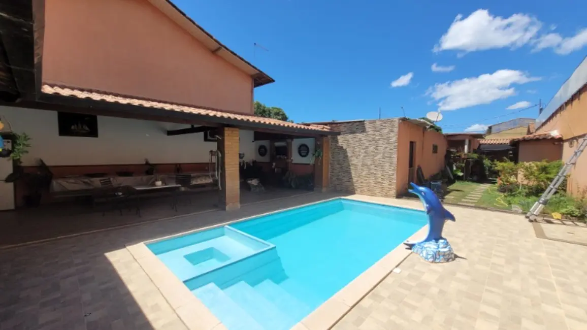 Foto 2 de Casa com 5 quartos à venda, 300m2 em São Francisco, Serra - ES