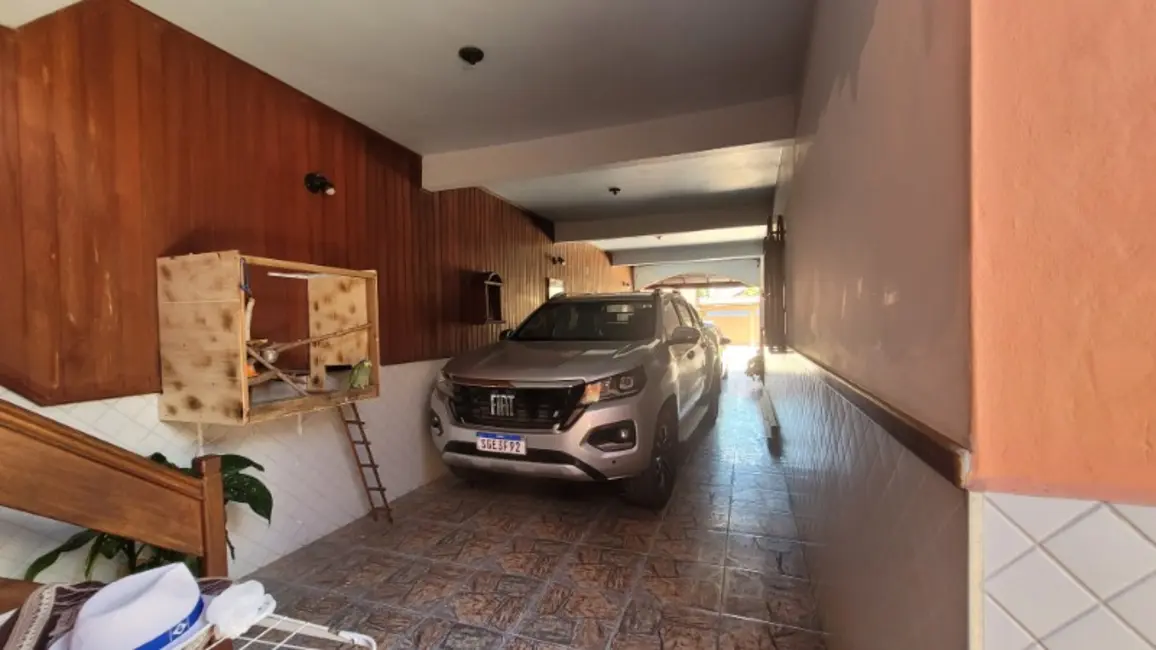 Casa com 5 quartos à venda, 300m2 em São Francisco, Serra - ES - imagem 9 Foto 9 de Casa com 5 quartos à venda, 300m2 em São Francisco, Serra - ES