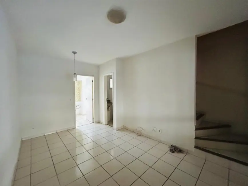 Foto 1 de Casa com 2 quartos à venda, 50m2 em Colina de Laranjeiras, Serra - ES
