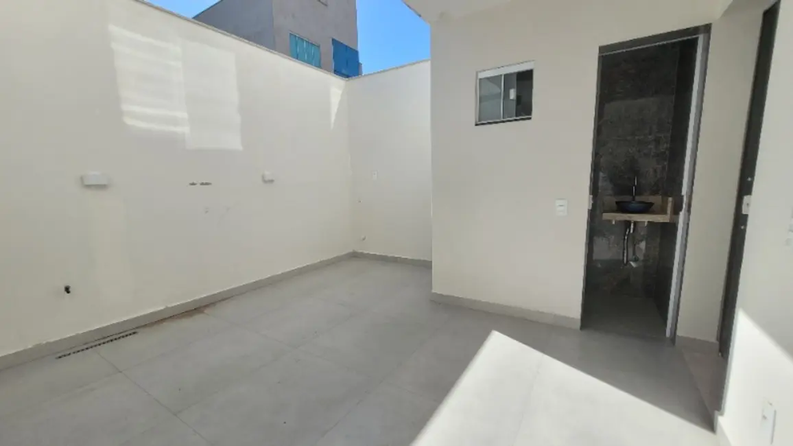 Casa com 3 quartos à venda, 121m2 em Civit II, Serra - ES - imagem 4 Foto 4 de Casa com 3 quartos à venda, 121m2 em Civit II, Serra - ES