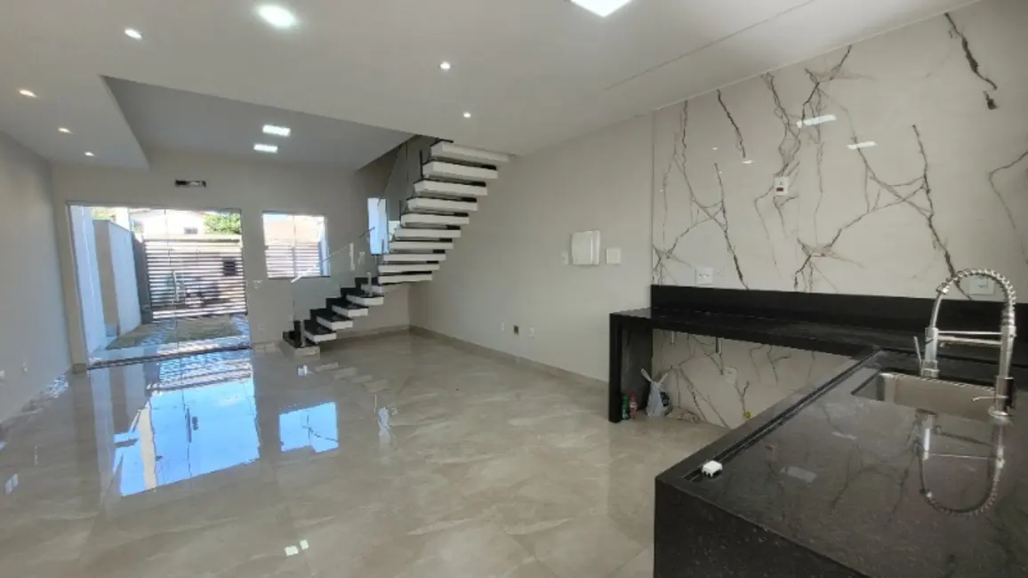 Casa com 3 quartos à venda, 121m2 em Civit II, Serra - ES - imagem 5 Foto 5 de Casa com 3 quartos à venda, 121m2 em Civit II, Serra - ES