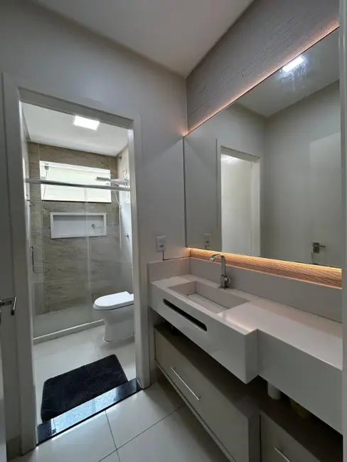 Foto 1 de Casa com 3 quartos à venda, 250m2 em Morada de Laranjeiras, Serra - ES