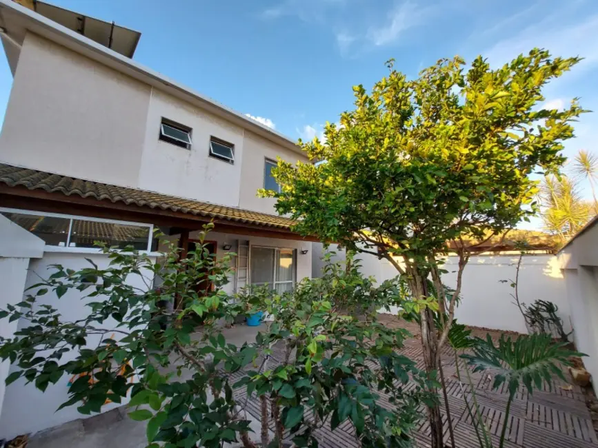 Foto 2 de Casa com 3 quartos à venda, 120m2 em Colina de Laranjeiras, Serra - ES