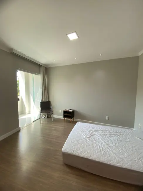 Casa com 3 quartos à venda, 200m2 em Colina de Laranjeiras, Serra - ES - imagem 8 Foto 8 de Casa com 3 quartos à venda, 200m2 em Colina de Laranjeiras, Serra - ES