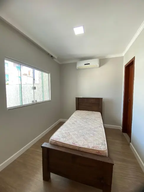 Casa com 3 quartos à venda, 200m2 em Colina de Laranjeiras, Serra - ES - imagem 4 Foto 4 de Casa com 3 quartos à venda, 200m2 em Colina de Laranjeiras, Serra - ES