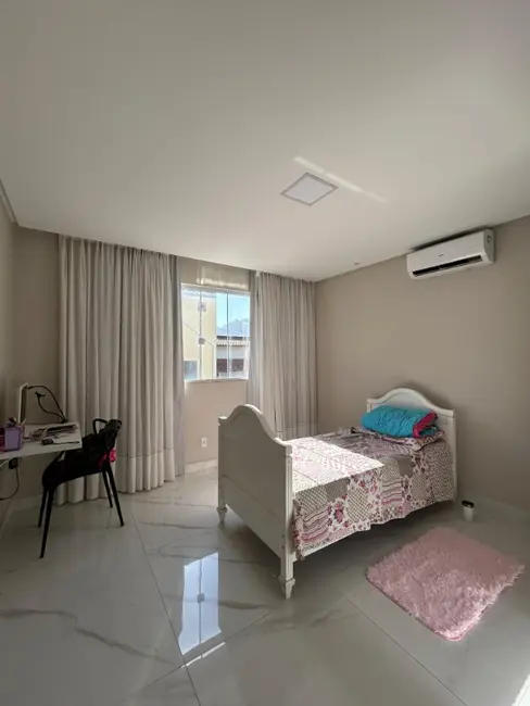 Foto 2 de Casa com 3 quartos à venda, 150m2 em Colina de Laranjeiras, Serra - ES