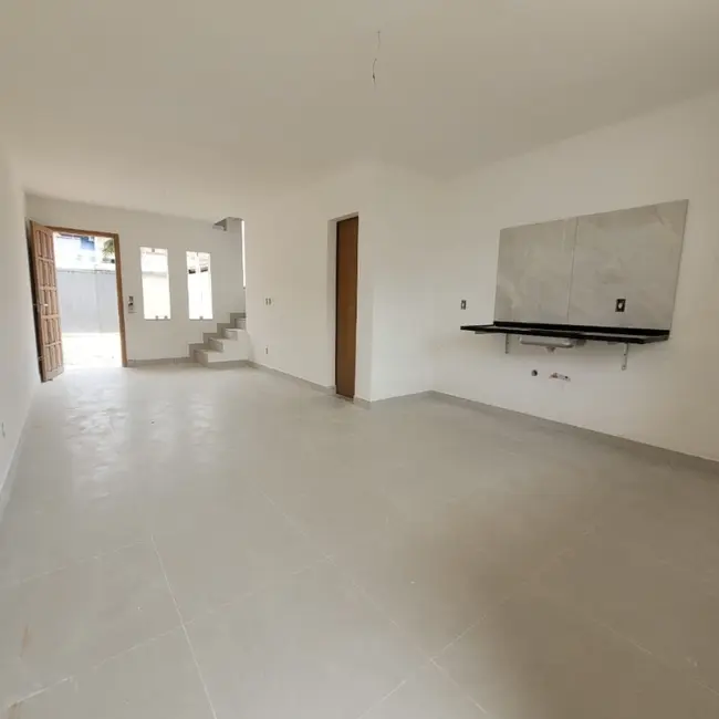 Foto 1 de Casa com 2 quartos à venda em Enseada de Jacaraípe, Serra - ES