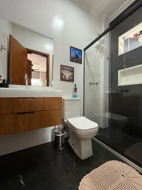 Casa com 3 quartos à venda, 180m2 em Morada de Laranjeiras, Serra - ES - imagem 5 Foto 5 de Casa com 3 quartos à venda, 180m2 em Morada de Laranjeiras, Serra - ES