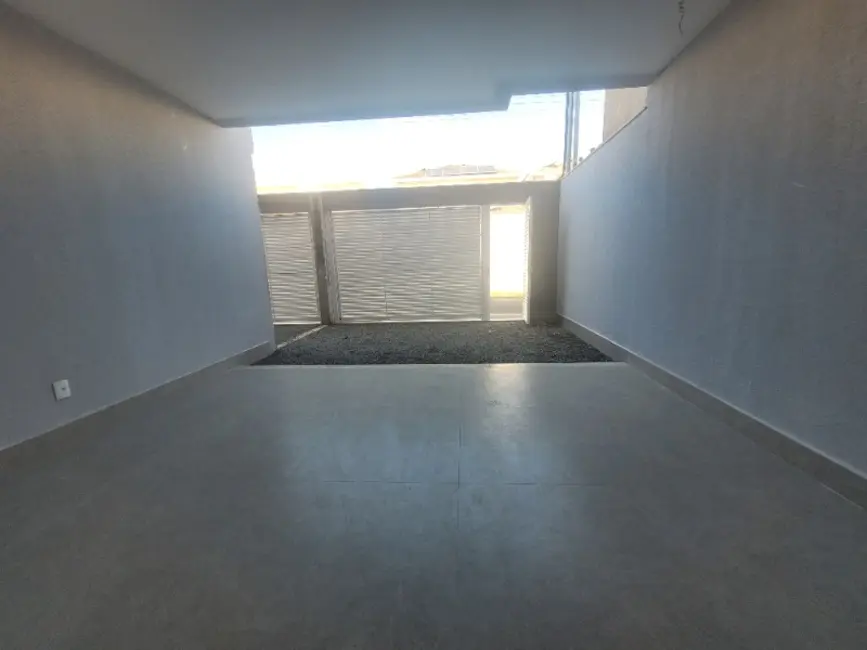 Casa com 3 quartos à venda, 136m2 em Colina de Laranjeiras, Serra - ES - imagem 2 Foto 2 de Casa com 3 quartos à venda, 136m2 em Colina de Laranjeiras, Serra - ES