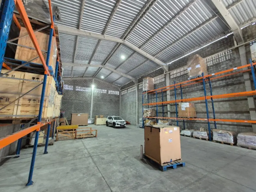 Foto 3 de Armazém / Galpão para alugar, 312m2 em Alterosas, Serra - ES