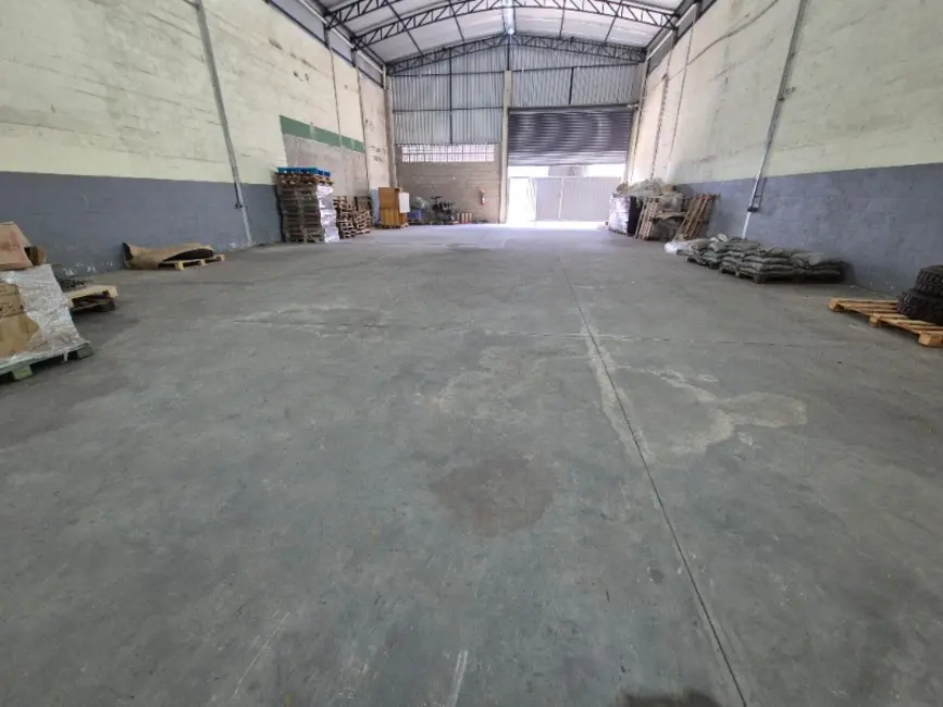 Foto 7 de Armazém / Galpão para alugar, 312m2 em Alterosas, Serra - ES