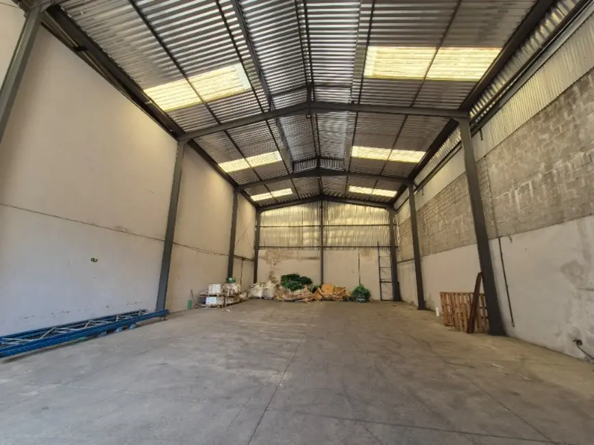 Foto 5 de Armazém / Galpão para alugar, 312m2 em Alterosas, Serra - ES