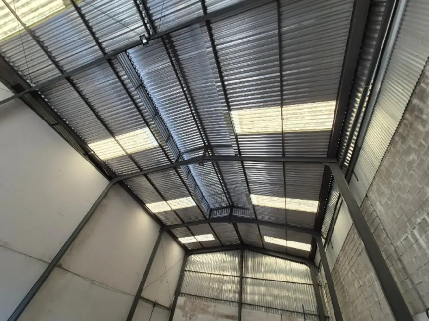 Foto 8 de Armazém / Galpão para alugar, 312m2 em Alterosas, Serra - ES