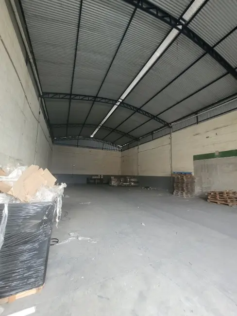 Foto 6 de Armazém / Galpão para alugar, 312m2 em Alterosas, Serra - ES