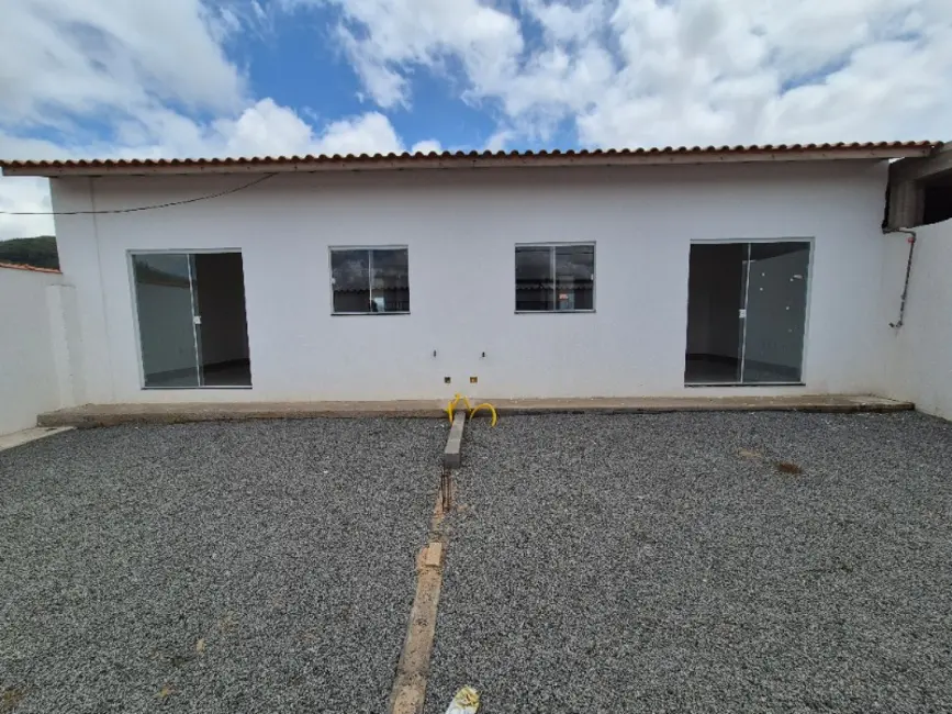 Casa com 2 quartos à venda, 60m2 em Nova Carapina II, Serra - ES - imagem 3 Foto 3 de Casa com 2 quartos à venda, 60m2 em Nova Carapina II, Serra - ES