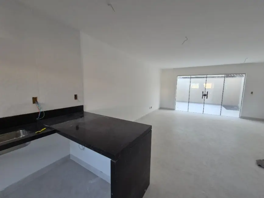 Foto 2 de Casa com 3 quartos à venda, 129m2 em Planície da Serra, Serra - ES