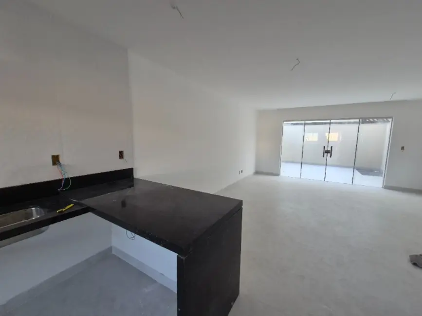 Foto 2 de Casa com 3 quartos à venda, 129m2 em Planície da Serra, Serra - ES