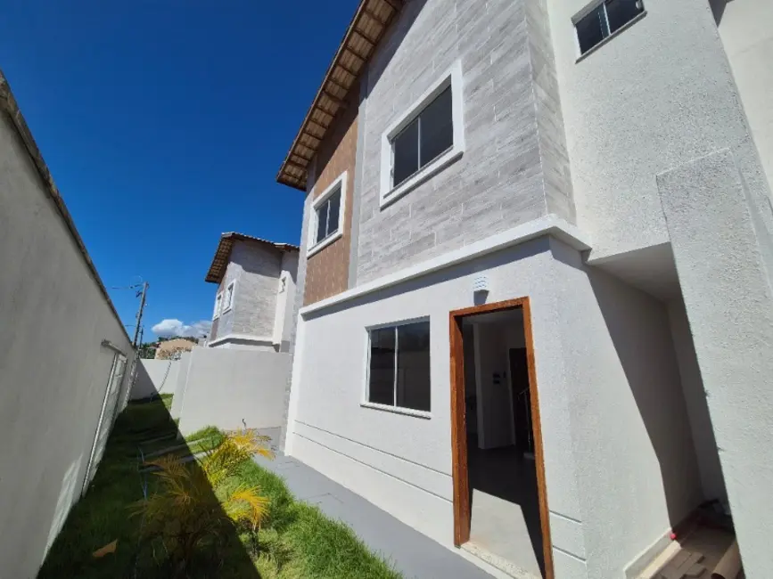Foto 1 de Casa com 2 quartos à venda, 67m2 em São Francisco, Serra - ES