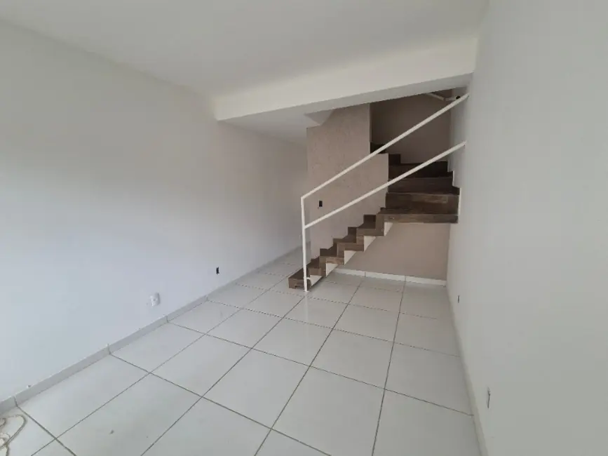 Foto 4 de Casa com 2 quartos à venda, 73m2 em Residencial Centro da Serra, Serra - ES