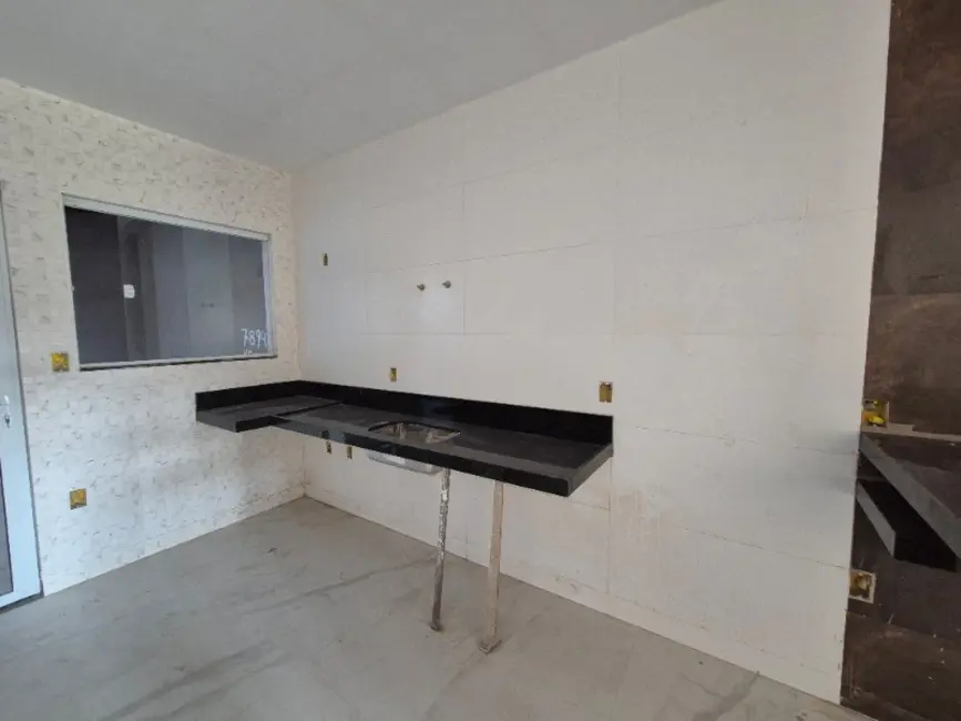Foto 3 de Casa com 3 quartos à venda, 145m2 em Planície da Serra, Serra - ES