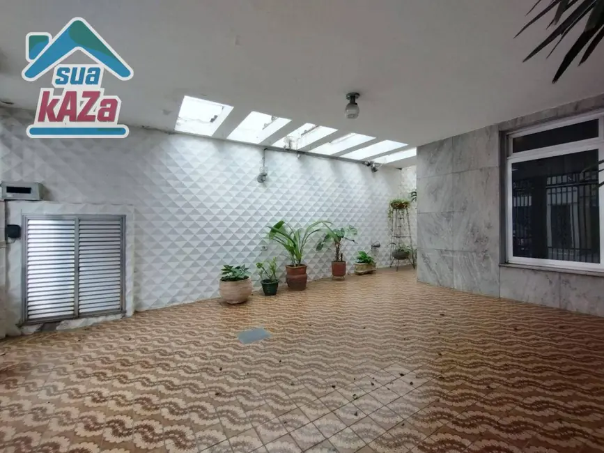 Foto 2 de Casa com 4 quartos à venda, 238m2 em Vila Gumercindo, São Paulo - SP